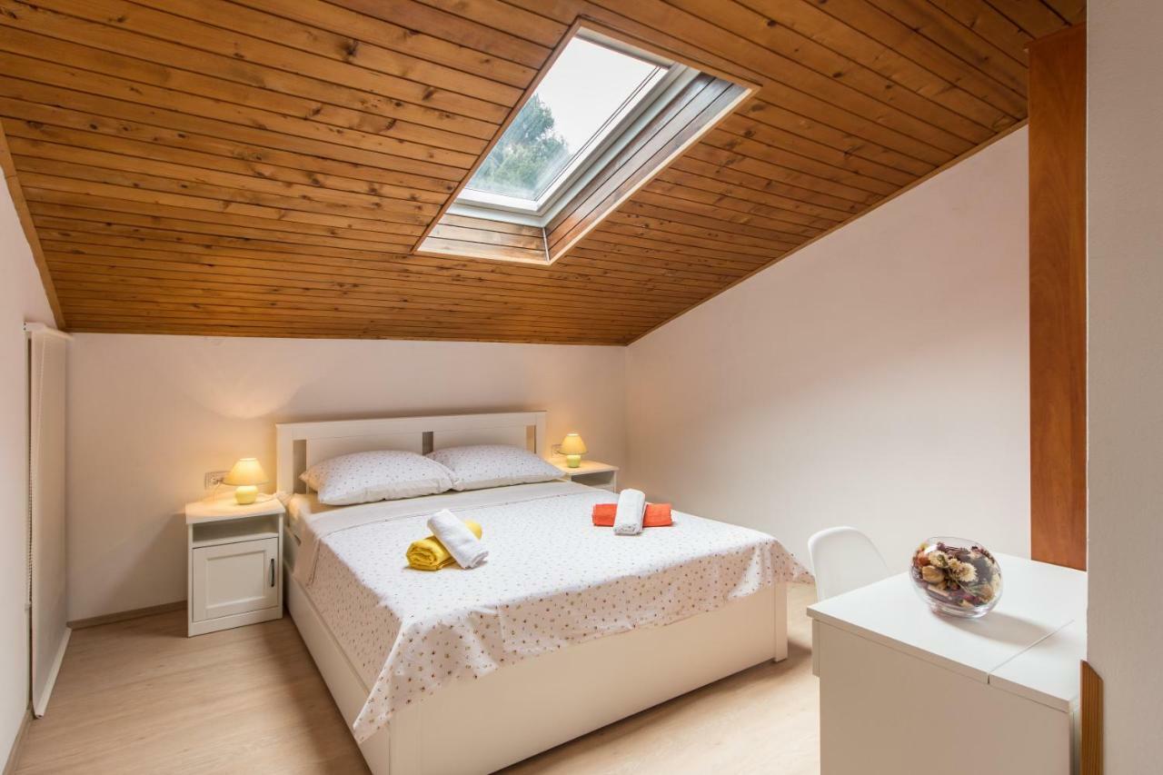 Piccola Pineta Lägenhet Pula Exteriör bild